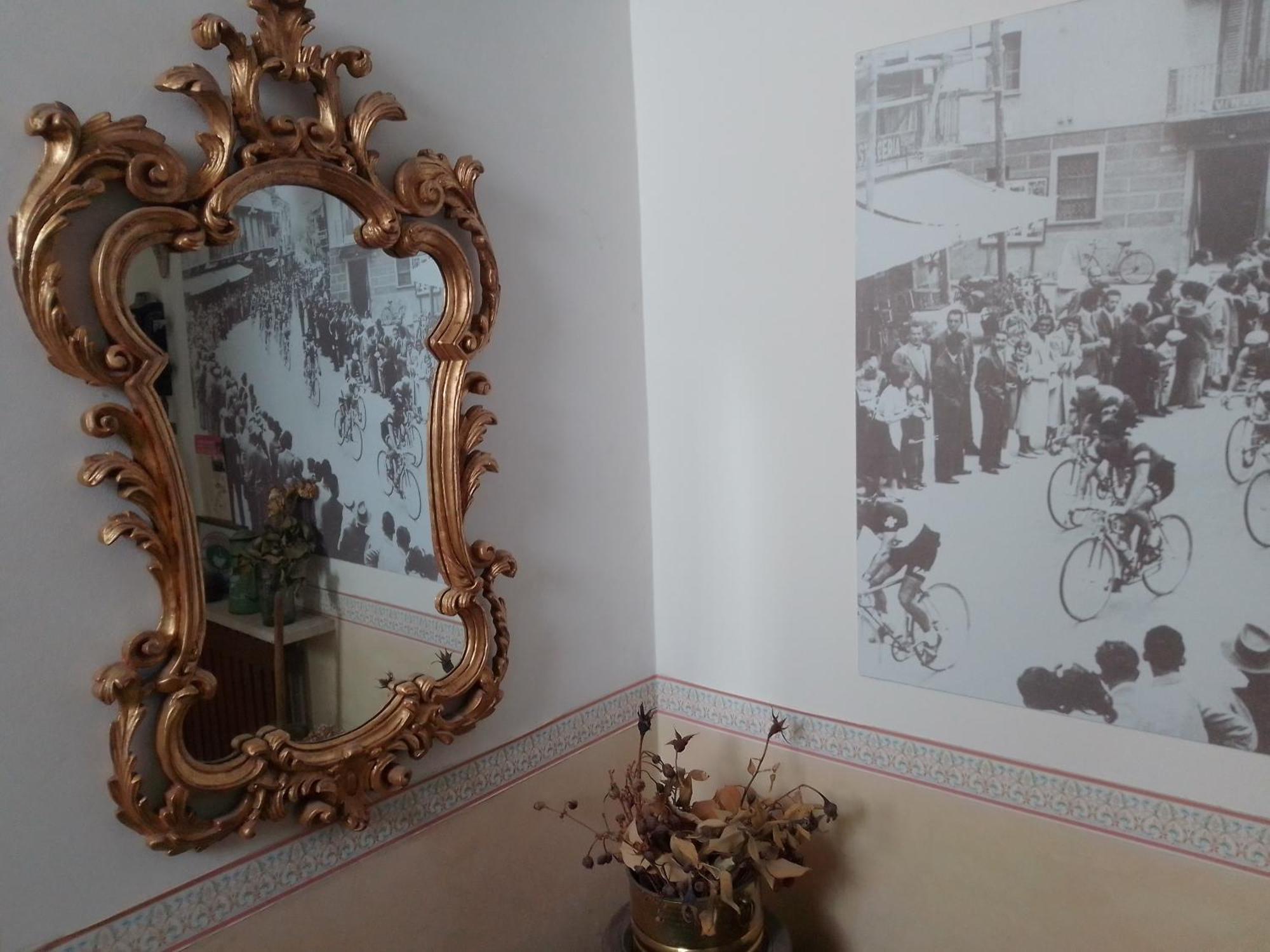Il Melograno Panzió Borgo San Dalmazzo Kültér fotó