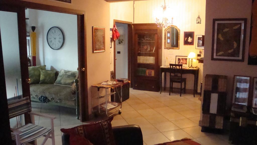 Il Melograno Panzió Borgo San Dalmazzo Kültér fotó